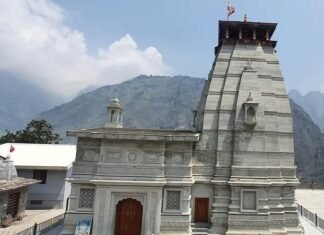 CHARDHAM WINTER YATRA:-नए साल पर नृसिंह मंदिर में उमड़ी श्रद्धालुओं की भीड़,करीब छह हजार यात्री कर चुके हैं दर्शनशीतकालीन यात्रा प्रारंभ