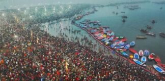 Mahakumbh 2025:-मकर संक्रांति पर महाकुंभ का प्रथम अमृत स्नान जारी,सबसे पहले महानिर्वाणी अखाड़ा ने किया स्नान,पहले दिन 1.50 करोड़ से अधिक श्रद्धालुओं ने संगम में लगाई डुबकी