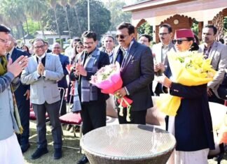 New Year 2025:-नववर्ष के अवसर पर विधायकों,पुलिस-प्रशासन के अधिकारियों ने सीएम धामी से की भेंट,दी शुभकामनाएं