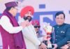 Dehradun:-परेड ग्राउंड में आयोजित राज्य स्तरीय मुख्य कार्यक्रम में 38वें राष्ट्रीय खेल पर आधारित सूचना विभाग की झांकी को मिला प्रथम स्थान