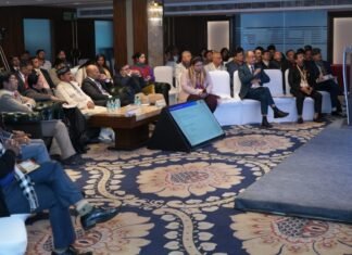 Dehradun:-अन्तर्राष्ट्रीय प्रवासी उत्तराखंडी सम्मेलन के तीसरे सत्र में कौशल विकास और विदेश में रोजगार की संभावना पर विचार विमर्श