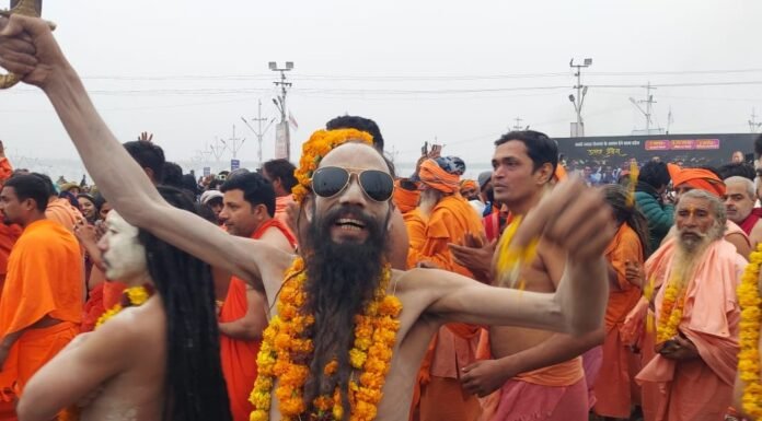 Mahakumbh2025:-मकर संक्रांति पर महाकुम्भ में उमड़ा आस्था का जनसैलाब,करोड़ों श्रद्धालुओं ने संगम में लगाई अमृत डुबकी