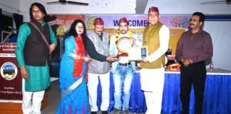 Uttarakhand:-युवा कवि-पत्रकार दीपक कैन्तुरा को मिला उत्कृष्ट गढवाली कविताओं के लिए सम्मान,सोशल मीडिया पर कविताओं के माध्यम से मुखर होकर उठाते हैं जनता का मुद्दा