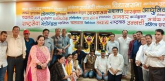 Mumbai:-उत्तराखंड के प्रसिद्ध हास्य कलाकार घनानंद ‘घन्ना भाई’,लोक गायक जगदीश बकरोला और अभिनेता भीमसिंह रावत को मुंबई में दी गई श्रद्धांजलि