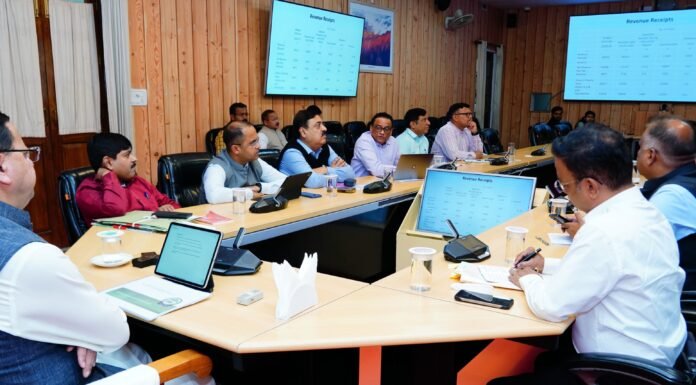 Uttarakhand:-मुख्यमंत्री पुष्कर धामी का अधिकारियों को निर्देश कहा-आगामी 10 साल की वित्तीय स्थिति की पूरी योजना करें तैयार