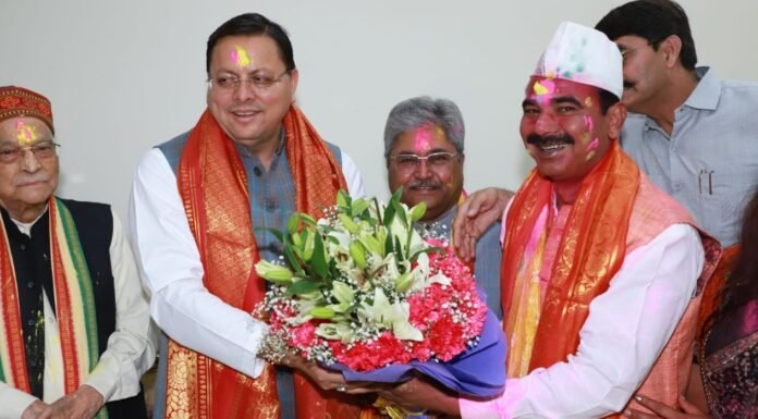 Holi 2025:-दिल्ली में राज्य मंत्री अजय टम्टा के आवास पर आयोजित होली मिलन समारोह में शामिल हुए सीएम धामी,प्रदेशवासियों को दी होली की शुभकामनाएं कहा-प्रेमसौहार्द और एकता का प्रतीक है होली का पर्व