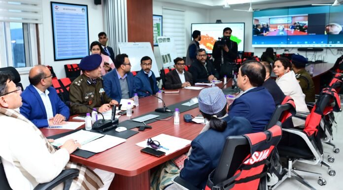 Uttarakhand Chamoli Glacier Burst:-मुख्यमंत्री पुष्कर सिंह धामी ने माणा के पास हुए हिमस्खलन की ली जानकारी,अधिकारियों को दिए रेस्क्यू अभियान में तेजी लाने के निर्देश