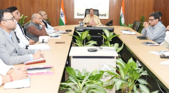 Uttarakhand:-मुख्य सचिव ने आपदा प्रबंधन विभाग की ली बैठक,विभाग के कार्यदायी एजेंसियों के लिए बिल्डिंग कोड से सम्बन्धित कार्यशालाएं एवं प्रशिक्षण कार्यक्रम आयोजित कराने के दिए निर्देश