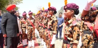 Haridwar:-राष्ट्रीय सैनिक संस्था की हरिद्वार इकाई एवं अखण्ड हिन्द फौज द्वारा आयोजित कार्यक्रम में शामिल हुए राज्यपाल लेफ्टिनेंट जनरल गुरमीत सिंह,अखण्ड हिन्द फौज के छात्र-छात्राओं द्वारा परेड एवं झांकी का किया गया प्रदर्शन