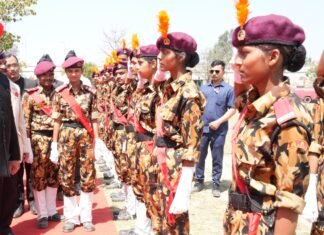 Haridwar:-राष्ट्रीय सैनिक संस्था की हरिद्वार इकाई एवं अखण्ड हिन्द फौज द्वारा आयोजित कार्यक्रम में शामिल हुए राज्यपाल लेफ्टिनेंट जनरल गुरमीत सिंह,अखण्ड हिन्द फौज के छात्र-छात्राओं द्वारा परेड एवं झांकी का किया गया प्रदर्शन