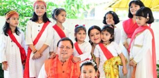 Uttarakhand:-मुख्यमंत्री पुष्कर धामी ने रामनवमी और दुर्गा नवमी के अवसर पर सपरिवार की पूजा-अर्चना