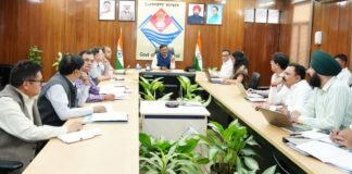 Dehradun:-मुख्य सचिव आनन्द बर्द्धन की अध्यक्षता में हुई विश्व बैंक सहायता प्राप्त अर्ध-शहरी क्षेत्रों में उत्तराखण्ड जलापूर्ति कार्यक्रम से सम्बन्धित 12वीं उच्चाधिकार प्राप्त समिति की बैठक