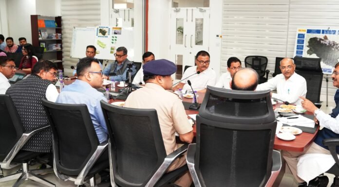 Uttarakhand:-मुख्य सचिव आनन्द बर्द्धन ने की आपदा प्रबंधन विभाग की समीक्षा आधिकारियों को निर्देश अस्पतालों के डिजास्टर मैनेजमेंट प्लान को एक माह में करें प्रस्तुत