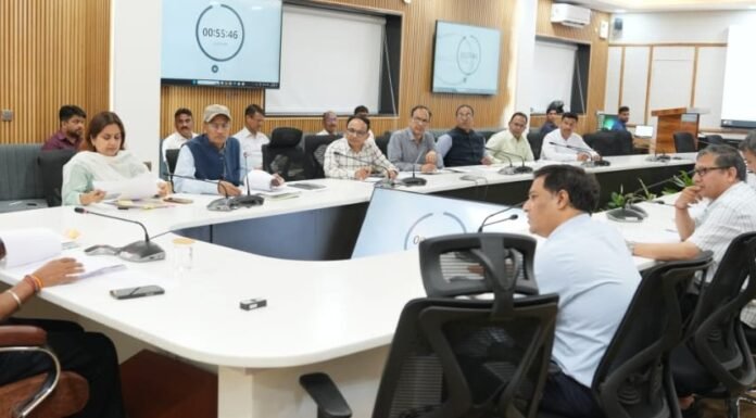 Dehradun:-मुख्य सचिव आनन्द बर्द्धन की अध्यक्षता में हुई मुख्यमंत्री घोषणाओं के सम्बन्ध में बैठक,पेयजल विभाग,ग्राम्य विकास,स्वास्थ्य,वन,समाज कल्याण एवं खेल विभाग की घोषणाओं को जल्द पूर्ण करने के निर्देश
