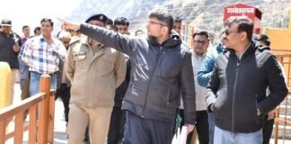 Badrinath Yatra 2025:-मुख्य सचिव आनन्द बर्द्धन ने बद्रीनाथ धाम में मास्टर प्लान के कार्यों का किया निरीक्षण,यात्रा व्यवस्थाओं को व्यवस्थित करने के दिए निर्देश