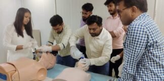 Chardham Yatra 2025:-सुगम और सुरक्षित चारधाम यात्रा के लिए स्वास्थ्य विभाग की तैयारी तेज,हाई एल्टीट्यूट में सेवा के लिए डाक्टर्स और मेडिकल स्टाफ को दी जा रही है विशेष ट्रेनिंग