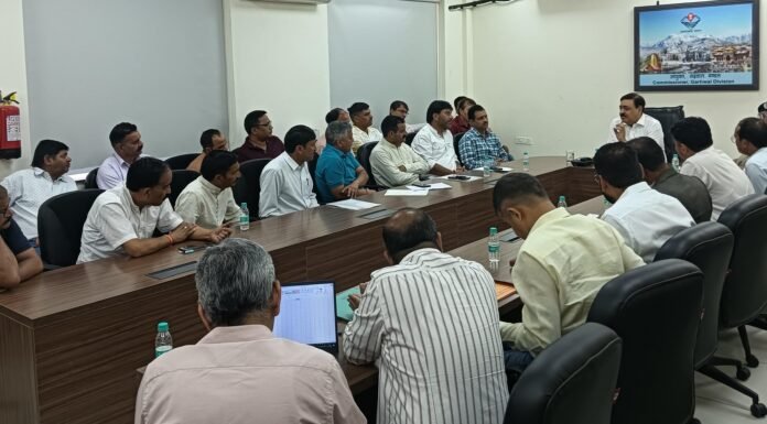 Chardham Yatra 2025:-आयुक्त गढवाल ने की चारधाम यात्रा व्यवस्थाओं की समीक्षा,होटल व्यवसायियों के संगठनों के पदाधिकारियों से लिये सुझाव