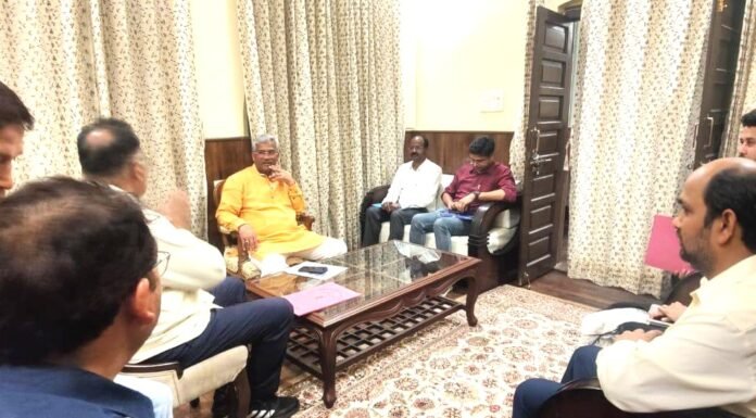 Haridwar:-सांसद त्रिवेंद्र रावत ने बाण गंगा नदी के पुनर्जीवन को लेकर सिंचाई,खनन और वन विभाग के अधिकारीयों के साथ किया परामर्श कहा-बाण गंगा पुनर्जीवित अभियान को सफल बनाने पर अधिकारी दें बल,उठाएं ठोस कदम