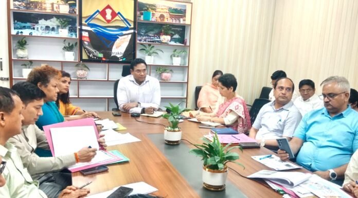 Chardham Yatra 2025:-धामी सरकार की सतर्कता यात्रा के लिए सुदृढ़ स्वास्थ्य व्यवस्था सुनिश्चित,’भाषा नहीं बनेगी बाधा,स्क्रीनिंग,स्टाफ और विशेषज्ञ,हर धाम पर स्वास्थ्य सुरक्षा का संकल्प’