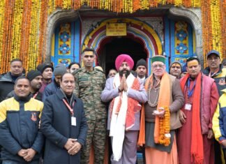 Chardham Yatra 2025:-राज्यपाल गुरमीत सिंह ने किए बाबा केदारनाथ और बदरीनाथ धाम के दर्शन,विशेष पूजा कर विश्व कल्याण की करी कामना