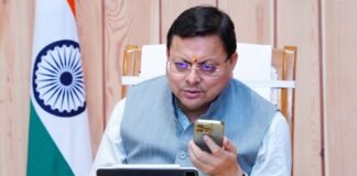UTTARAKHAND:-सीएम हेल्पलाइन की सक्रियता जांचने के क्रम में सीएम धामी ने शिकायतकर्ताओं से की बातचीत,शिकायतकर्ताओं से पूछा आपका काम हुआ कि नहीं?
