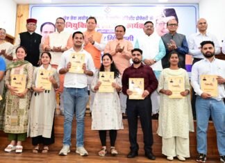 UTTARAKHAND:-मुख्यमंत्री पुष्कर सिंह धामी ने विभिन्न पदों पर नियुक्त 139अभ्यर्थियों को प्रदान किए नियुक्ति पत्र