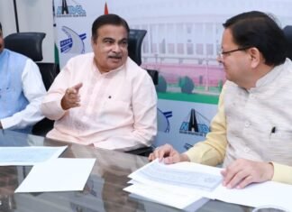 New Delhi:-केंद्रीय सड़क परिवहन एवं राजमार्ग मंत्री नितिन गडकरी से सीएम धामी ने की भेंट,उत्तराखंड की विभिन्न सड़क एवं अवसंरचना परियोजनाओं को लेकर लिए गए महत्वपूर्ण निर्णय