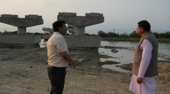 Champawat:-मुख्यमंत्री पुष्कर धामी ने किया भारत-नेपाल सीमा पर निर्माणाधीन मार्ग का निरीक्षण,बनबसा में सनिया नाले की सफाई के लिए दिए आदेश