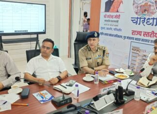 Operation Sindoor:-मुख्य सचिव ने की शासन के वरिष्ठ अधिकारियों तथा सेना और पैरा मिलिट्री फोर्सेज के अधिकारियों के साथ उच्च स्तरीय बैठक-राज्य के हर जनपद में सिविल डिफेंस का विस्तार करने के निर्देश