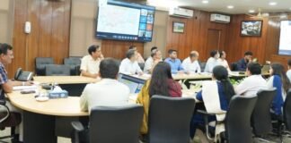 UTTARAKHAND:-मुख्य सचिव आनन्द बर्द्धन ने ईको टूरिज्म गतिविधियों को बढ़ावा दिए जाने के सम्बन्ध में अधिकारियों के साथ ली बैठक कहा-प्रदेशभर के वन क्षेत्र में ईको टूरिज्म की संभावनाएं तलाशी जाएं