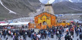 Kedarnath yatra:-टोकन व्यवस्था के जरिए बाबा के दर्शन से श्रद्धालु संतुष्ट,इस बार पैदल मार्ग पर रैन शेल्टर बढ़ाए जाने से मिल रही है राहत