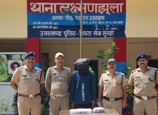 Pauri Garhwal:-पौड़ी पुलिस को मिली बड़ी सफलता बड़ी मात्रा में अवैध चरस के साथ ड्रग्स तस्कर को किया गिरफ्तार