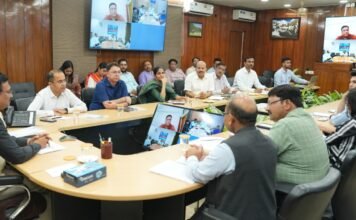 Dehradun:-मुख्य सचिव आनंद बर्धन की अध्यक्षता में आयोजित हुई योगा डे-2025 की तैयारी की समीक्षा बैठक