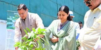 World Environment Day:-सीएम धामी ने मुख्यमंत्री आवास में ’एक पेड़ मां के नाम’अभियान के अंतर्गत किया पौधारोपण