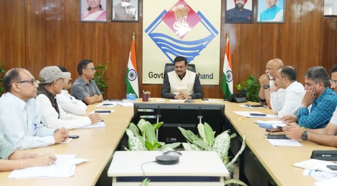 Uttarakhand:-मुख्य सचिव का अधिकारियों निर्देश-भारत सरकार द्वारा निर्देशित सुधार कार्यक्रमों को तेजी से लागू करें ताकि SASCI स्कीम से प्राप्त धनराशि का राज्य के समुचित विकास में उपयोग किया जा सके