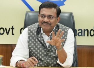 Uttarakhand:-मुख्य सचिव आनंद बर्धन की अध्यक्षता में हुई उत्तराखंड इन्वेस्टमेंट एंड इंफ्रास्ट्रक्चर डेवलपमेंट बोर्ड की एग्जीक्यूटिव कमेटी की बैठक