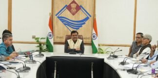 Dehradun:-मुख्य सचिव ने मानसून की तैयारियों के संबंध में की समीक्षा बैठक अधिकारियों को दिए निर्देश-आपदा के दौरान रिस्पांस टाइम को बेहतर करें विभाग