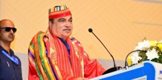 UTTARAKHAND:-ग्राफिक एरा डीम्ड यूनिवर्सिटी के 12वें दीक्षांत समारोह में शामिल हुए केंद्रीय मंत्री नितिन गडकरी कहा-देहरादून में जाम की समस्या के समाधान के लिए राज्य सरकार द्वारा प्रस्ताव भेजे जाने पर की जाएगी सकारात्मक कार्यवाही