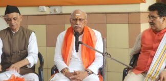 New Delhi:-विहिप के संस्कृत आयाम द्वारा संचालित 10दिवसीय अखिल भारतीय संस्कृत शिक्षक प्रशिक्षण वर्ग का समापन विहिप के संरक्षक,दिनेश चंद्र ने कहा-हिंदुत्व के साथ देश में संस्कृतमय वातावरण बनाएं