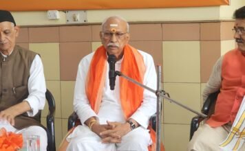 New Delhi:-विहिप के संस्कृत आयाम द्वारा संचालित 10दिवसीय अखिल भारतीय संस्कृत शिक्षक प्रशिक्षण वर्ग का समापन विहिप के संरक्षक,दिनेश चंद्र ने कहा-हिंदुत्व के साथ देश में संस्कृतमय वातावरण बनाएं