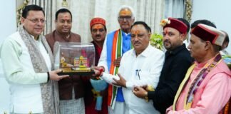 Dehradun:-बद्री-केदार मंदिर समिति के प्रतिनिधिमंडल ने सीएम धामी से की मुलाकात,चारधाम यात्रा के सफल,सुचारु और सुरक्षित संचालन के लिए राज्य सरकार का किया आभार प्रकट