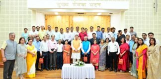 UTTARAKHAND:-राष्ट्रीय डॉक्टर्स डे के अवसर पर सीएम धामी ने चिकित्सकों को किया सम्मानित कहा-डॉक्टरी का पेशा केवल एक व्यवसाय नहीं,बल्कि एक नोबल प्रोफेशन है,जो सेवा,संवेदना और समर्पण का प्रतीक है