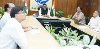 Dehradun:-मुख्य सचिव आनन्द बर्द्धन ने की राष्ट्रीय राजमार्गों की समीक्षा,एनएच पीडब्ल्यूडी और एनएचएआई की सड़कों की स्थिति और प्रगति की ली जानकारी