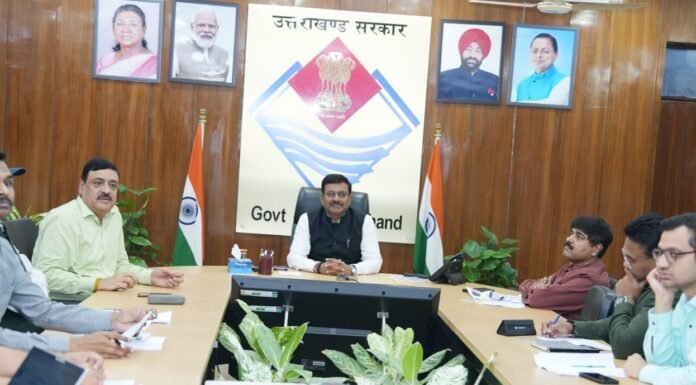 Dehradun:-परिवहन विभाग और संबंधित अधिकारियों द्वारा उत्तराखंड इलेक्ट्रिक वाहन पॉलिसी-2025 का ड्राफ्ट मुख्य सचिव के समुख प्रस्तुत