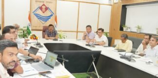 Dehradun:-मुख्य सचिव आनंद बर्धन की अध्यक्षता में हुई टेलीकम्युनिकेशन विभाग के तत्वाधान में आठवीं राज्य स्तरीय ब्रॉडबैंड समिति की बैठक