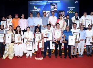 Dehradun:-‘स्वास्थ्य संवाद एवं चिकित्सा सेवा सम्मान समारोह–2025’ में 26 उत्कृष्ट चिकित्सक हुए सम्मानित,पत्रकार एवं लेखक मनोज इष्टवाल की पुस्तक ‘वो साल चौरासी’ का हुआ लोकार्पण