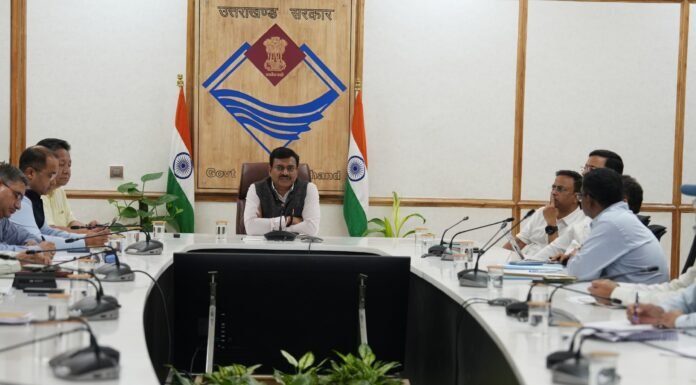 Dehradun:-मुख्य सचिव आनंद बर्धन ने की सभी सचिवों के साथ की सचिव स्तर बैठक,संबंधित विभागों को विभिन्न मुद्दों के संबंध में दिए जरुरी दिशा-निर्देश