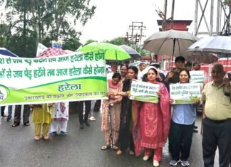 Harela Festival 2025:-धाद संस्था ने हरेला मार्च के साथ उठाये बीरान गांव और कटते हुए पेड़ों के सवाल