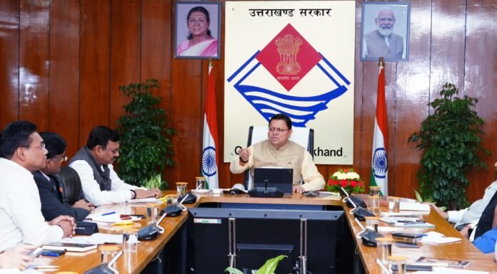 UTTARAKHAND:-मुख्यमंत्री पुष्कर धामी ने की स्वास्थ्य विभाग की समीक्षा,स्वास्थ्य सुविधाओं को बेहतर बनाने के लिए अधिकारियों को दिये सख्त निर्देश
