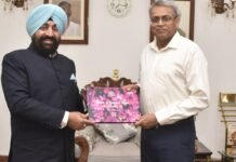 Lucknow:-राज्यपाल गुरमीत सिंह ने लखनऊ में त्रिपुरा के राज्यपाल इंद्रसेन रेड्डी नल्लू से की शिष्टाचार भेंट